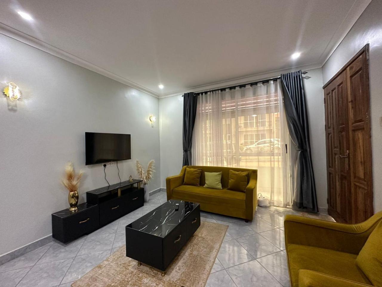 Sequoia Living Bed and Breakfast Kampala Esterno foto