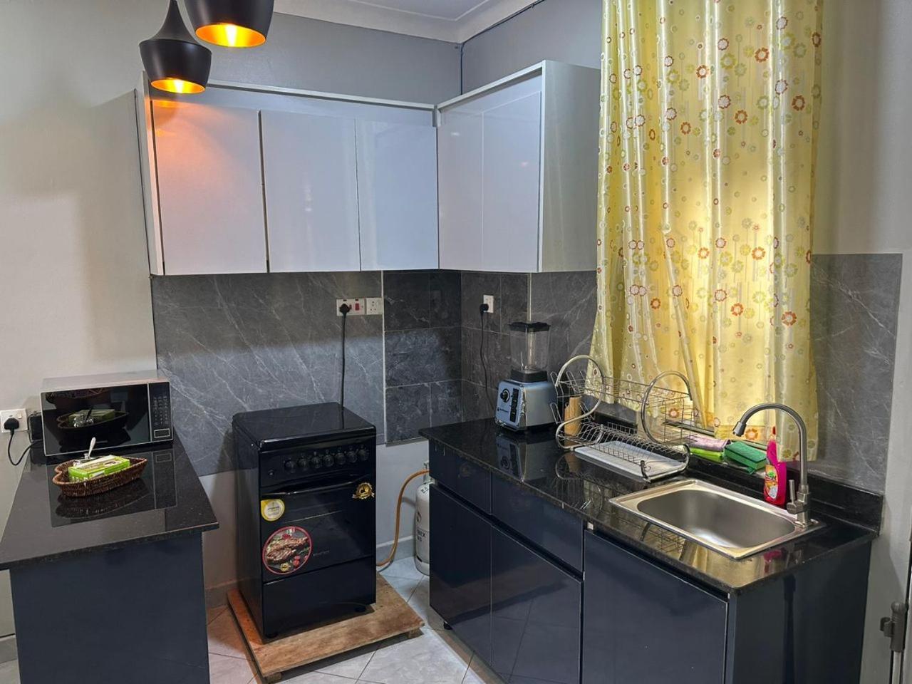 Sequoia Living Bed and Breakfast Kampala Esterno foto